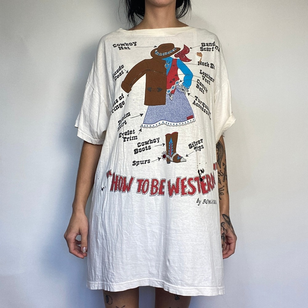 Bonjour How To Be Western Women's Oversized Distressed Cowgirl Graphic T-Shirt